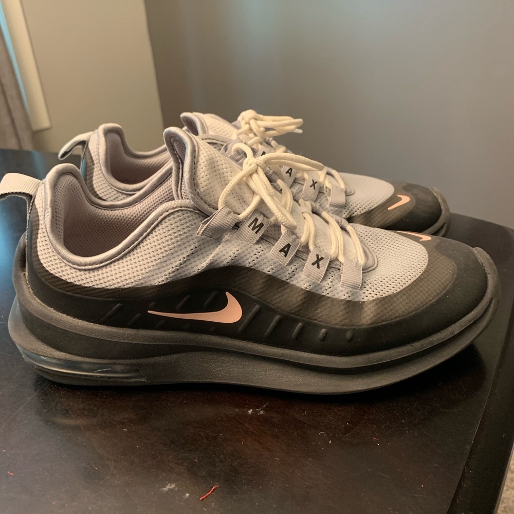Nike Air Max Axis